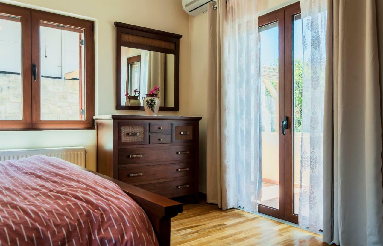 Bliss House Villa Плака Екстериор снимка
